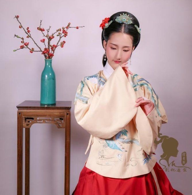 书生!这个女人才是林黛玉的原型,连曹雪芹都得叫她姑奶奶