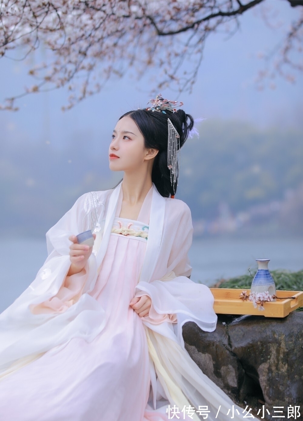 长干行@崔颢很著名的一首诗,短短20字入选《唐诗三百首》,你一定读过