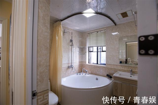 客厅|晒晒小姨家126㎡的新房，没想到一进门就惊艳了，客厅实在漂亮！