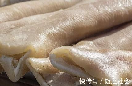 胶原蛋白|皱纹“害怕”的几种食物，女人常吃，补充胶原蛋白，越吃越年轻