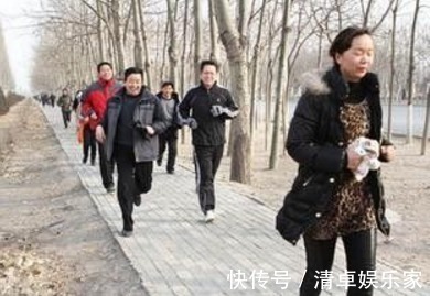 健康|寿命长不长，走路就能看出来，2种走路方式，更容易长寿