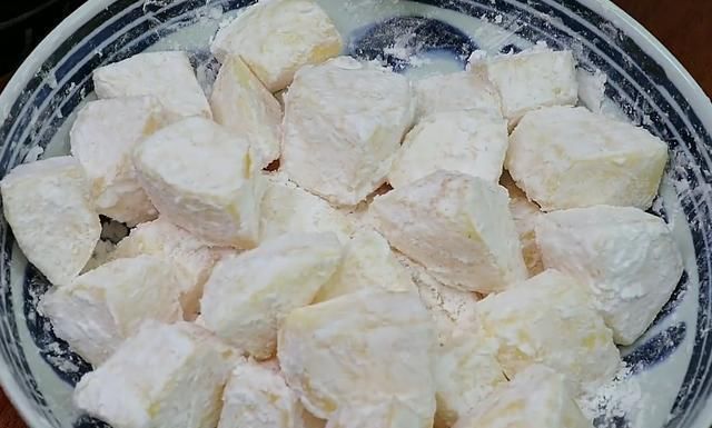 味道|教你拔丝苹果零失败的做法,苹果酥脆拉丝,酸酸甜甜的味道很独特