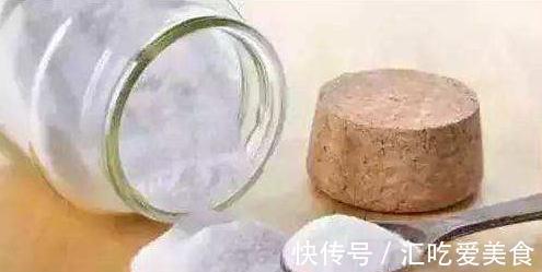 厨房里的1种粉末,兑水来浇花,轻松搞定养花常见的4大问题