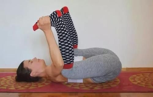 瑜伽|如何让腿部变得柔软?瑜伽开胯体式要多练,缓解双腿的僵硬感