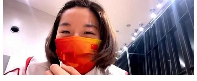 易烊千玺|贾一凡采访提到偶像易烊千玺，爸爸得知后却说“回头率太高！”