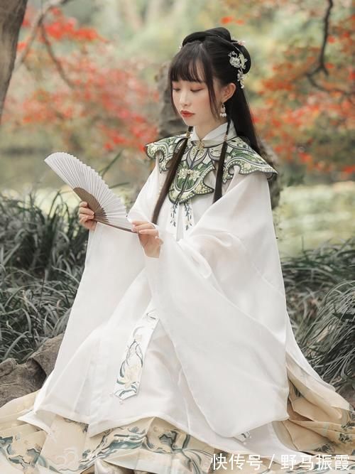 汉服|明制汉服造型的灵魂:“云肩”,古典又优雅,同袍都爱穿