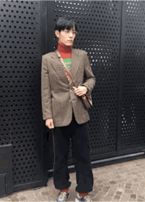 2021年开春，你穿毛衣+阔腿裤的样子，真的时髦炸了！