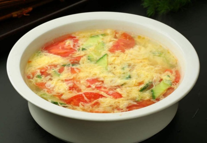 做蛋花汤,蛋液下锅前先做一步,蛋花均匀细腻,香浓又粘稠,好喝