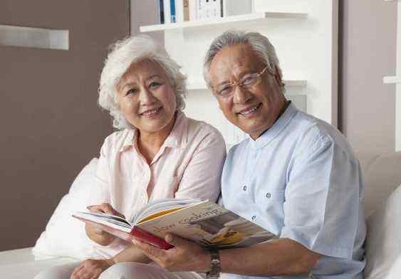 专家|70岁老太太想要“夫妻生活”,专家多给老伴补补,不是不行