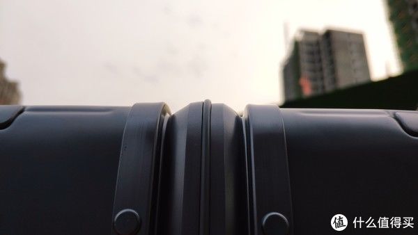 金属|安全加持下的旅途只因有地平线8号power登机箱
