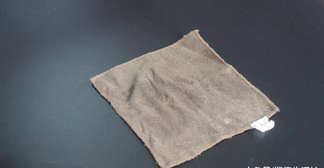 把毛巾塞进矿泉水瓶, 解决了一大堆人出游遇到的难题, 赶紧试一试