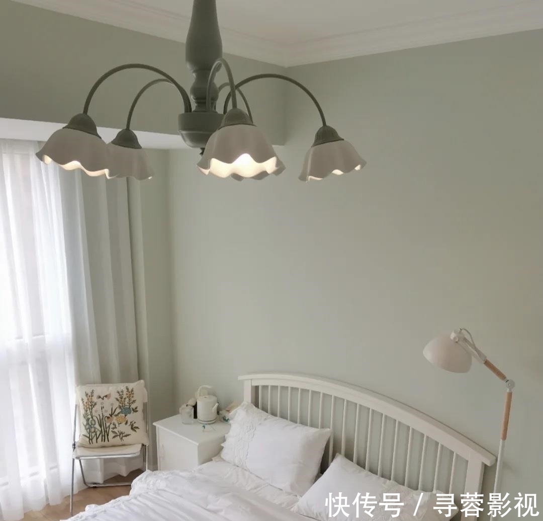 洗手柜|看到她家装修后,我确定:“穷装”也能装出温暖而治愈人心的家