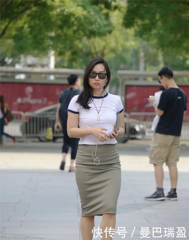 “胯宽”穿衣显壮?没利用好穿搭技巧,身材优势也是白搭!