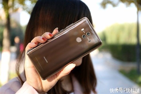 r华为内存升级计划公布：Mate 9/P10等老机型满血复活