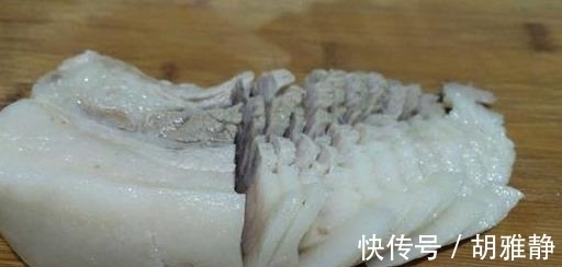 蒜泥白肉|这一道蒜泥白肉太好吃了,满满1大盘肉,大口吃肉的感觉太棒了