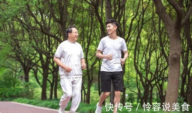 冠状动脉|多走路能降血脂医生提醒日常多吃这4物,或比走路效果好