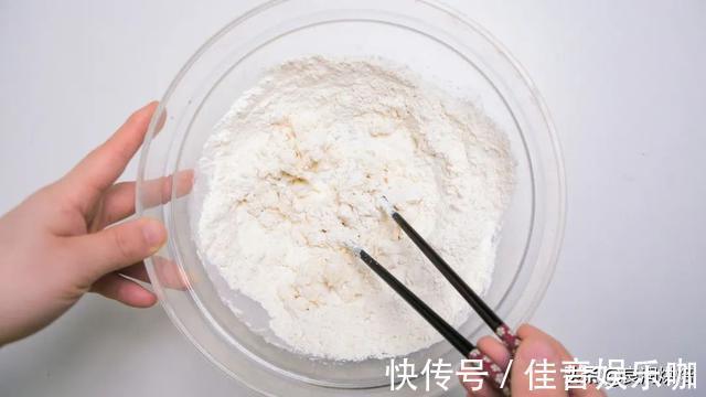 压面机|早餐喜欢吃面条的一定要收藏,教你简单做一碗清汤面,色香味俱全