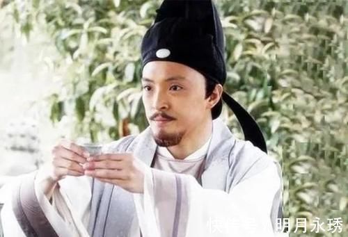 李白|李白初入翰林院,半醉半醒赋诗三首,诗文惊艳了诗坛,传唱千古