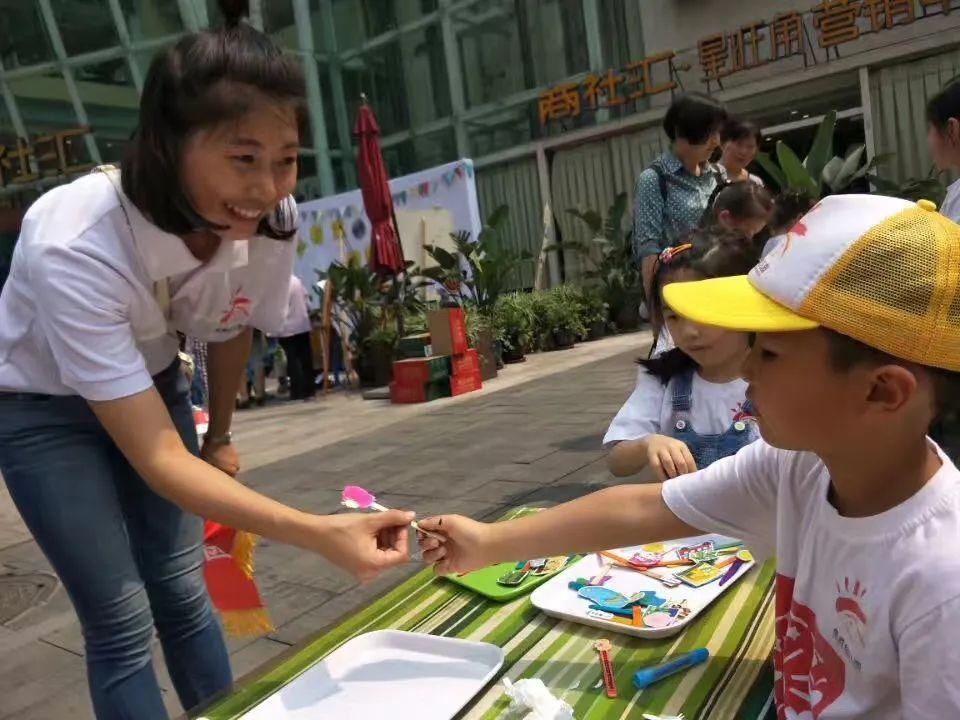 幼儿园|“巴南好老师”系列报道①：巴南区鱼洞幼儿园刘丽娜——那一双温暖的手