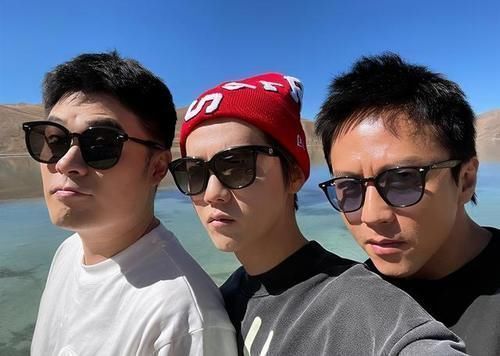 邓超自曝不会手机支付,“大龄儿童”人设过头?心疼孙俪养仨孩子