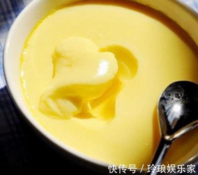 蒸鸡蛋|蒸鸡蛋羹时，只加水就“大错特错”了，少了“它”，腥味不重才怪