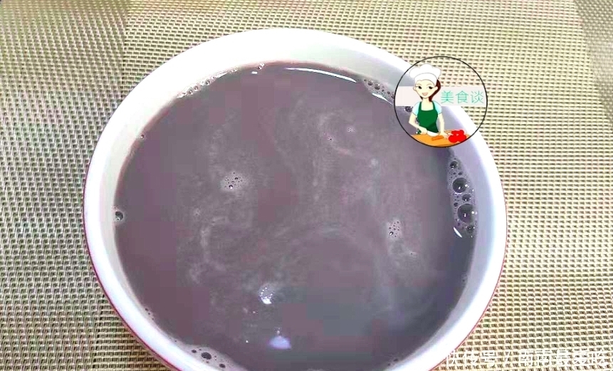 三種黑色食材一起煮,女人一周吃4次,補(bǔ)足氣血,體質(zhì)變好氣色佳