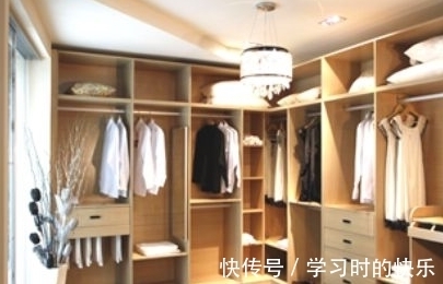 才知|打造衣柜不要选免漆板了,我家当初没听劝,住进去才知是个坑