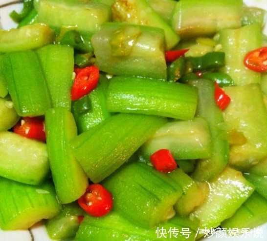 发黑|炒丝瓜容易发黑饭店大厨这一步没有做,丝瓜不发黑有食欲