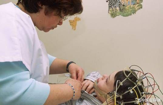 医生|29岁女子患上“高血脂”,医生:这“2”物再馋也要忍住,否则“堵上添堵”