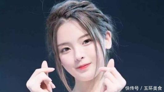 天生素颜好看的女生,大都有这4个特征,完败“化妆脸”