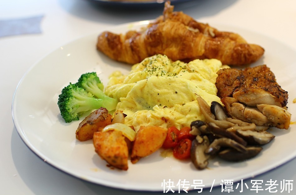 米饭|居家瘦减肥:怕长胖,应该少吃肉还是少吃饭?