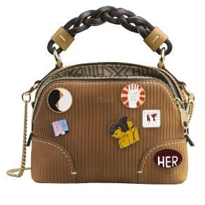 焦糖奶咖|2020包包流行色，比黑色更温柔、米色更百搭！