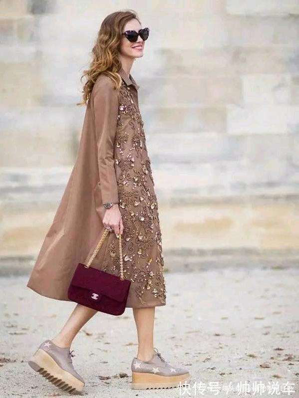 气质 女人40岁以后,不管穿裙子或裤子,少穿这3双“土味鞋”,很掉价