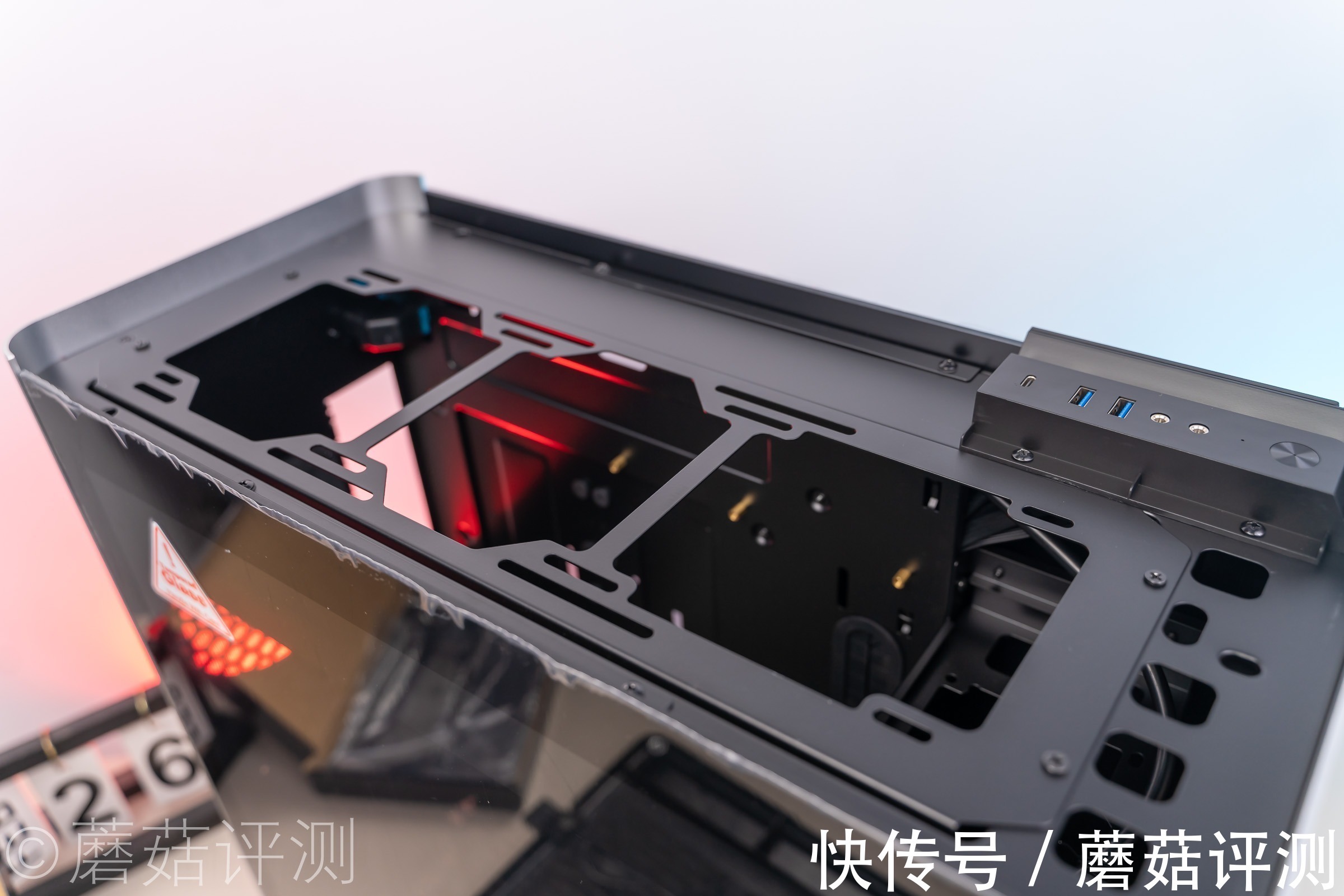 机箱|散热优秀，存储拓展性很棒！视频UP主与乔思伯I400机箱不得不说的故事