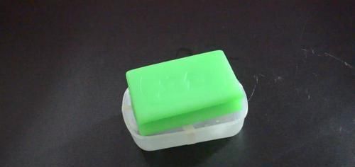 妙用|你家有破洞不用的橡胶手套吗 这个用途太厉害了, 越早知道越好
