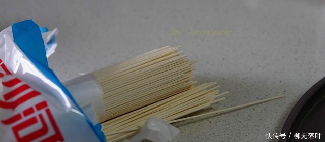 换个方法吃面条,比焖面简单比捞面好吃,20分钟做好端上桌!