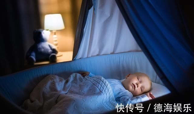 尿不湿|哄宝宝睡觉,新手爸妈容易踏入这四个误区,早知道早改正