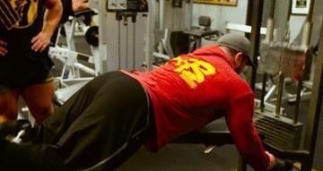 腘绳肌|全方位打造打桩机一般的大腿,这4个细节千万别忽视