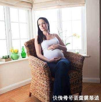 阿彩|孕妈“小动作”压迫胎儿?孕期要避免这2个小动作