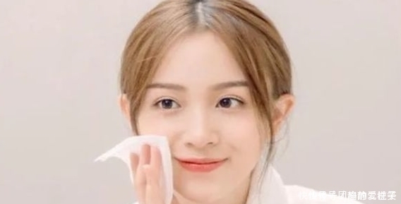 清洁|这才是正确护肤顺序,不要先涂爽肤水,不然皮肤暗沉毛孔粗大