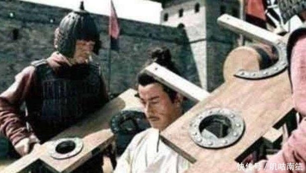 行礼|死囚临死前大喊八个字,刽子手听后立马扔掉屠刀,哭着下跪行礼