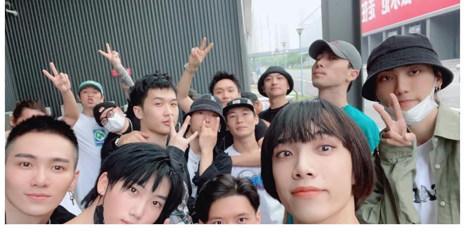 團(tuán)寵|《街舞4》小雞的回歸已經(jīng)夠讓人驚喜，誰知這位“團(tuán)寵”也將前來