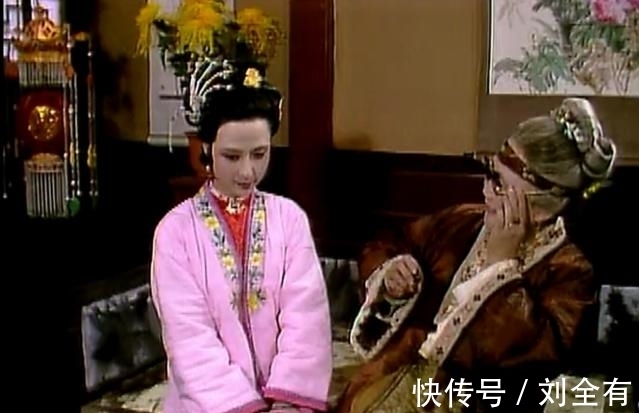 贾琏#王熙凤大闹宁国府,贾母等人为何不闻不问?你看贾珍父子是何居心