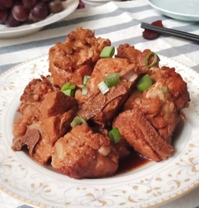 炖排骨腥味过大30年老师傅这一步很重要，难怪排骨腥柴不好吃