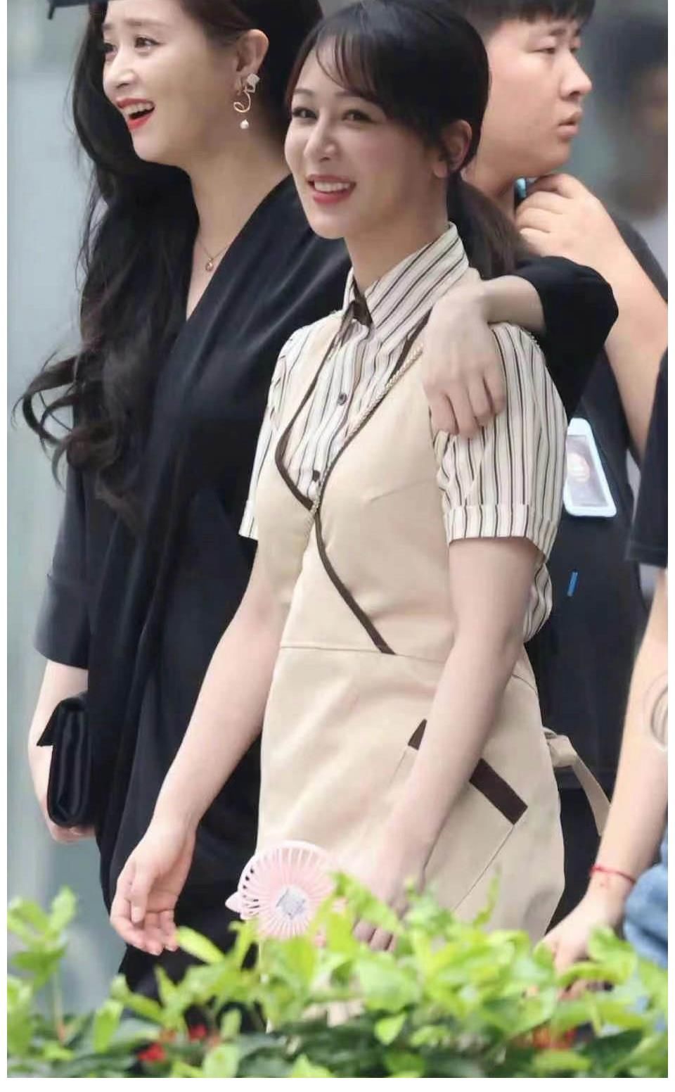 宋亚轩|邱莹莹x樊胜美同框！杨紫蒋欣同框录节目，“爷青回”场面好经典