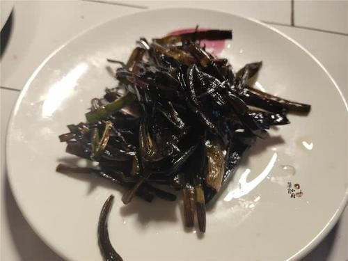 筋道|葱油拌面原来这么简单,这么做口感筋道一点也不坨,一周也吃不够