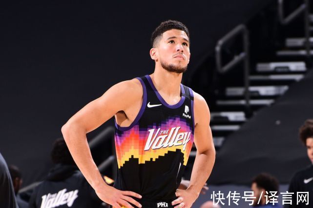 猛龙队|超模肯豆穿“貂儿”夜行，长腿耀眼，NBA布克很忙只好约会男闺蜜