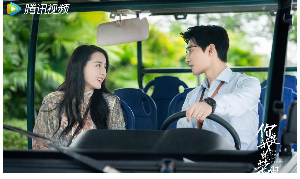 喜爱度|“荣耀夫妇”已出圈,水果摊老板都在追,收官之际战报佳绩来袭