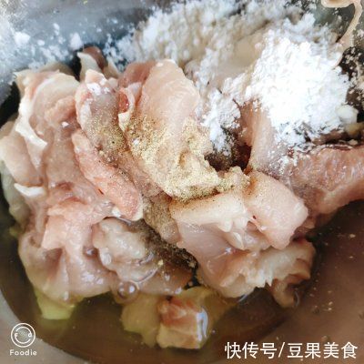  肉片|老妈做的水煮肉片，怎么吃都不腻