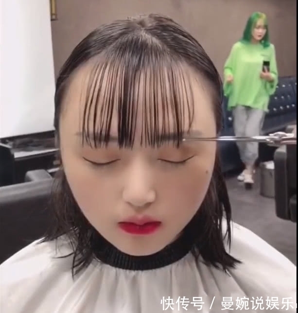 丑女人 女子因长相丑被男友抛弃,当她换了发型后,男友想复合